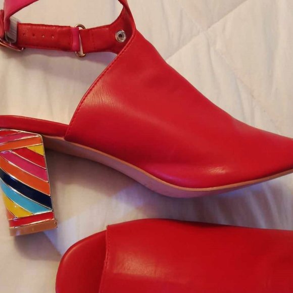 Party Shoes! Sassy red shoes with rainbow heel. I love Billy size 39 - Picture 2 of 8